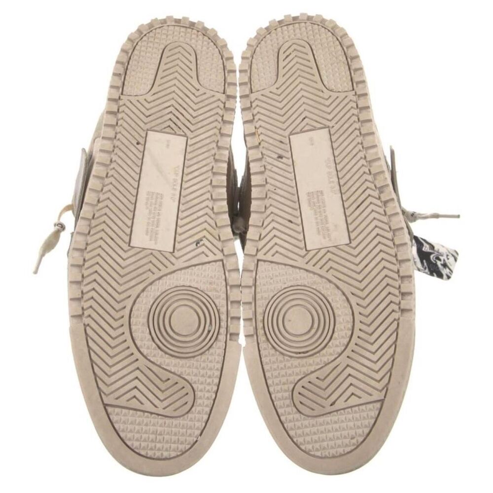 Off White Floating Arrow Low - Picture 7 of 8